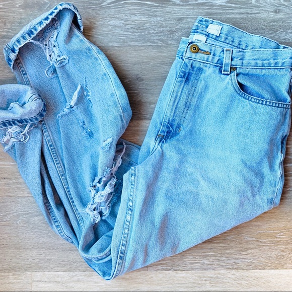 Vintage Denim - Vintage Distressed High-Waisted Mom Jeans